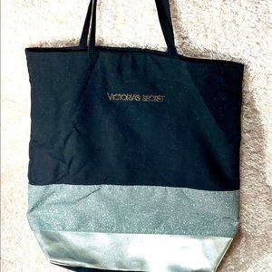 Beach/Pool Victoria’s Secrets bag. It’s more beautiful than described in picture